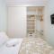 Apartamento Gardem de 2 Quartos com Vaga - RIO0012 - 库里提巴
