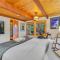 Modern Tahoe Retreat with Grill Walk to Beach - 霍姆伍德