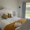 Country House with Stunning Views for 1-10 people
