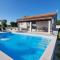 Villa Taya Comfortable holiday residence
