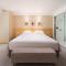 Crowne Plaza Zhuhai City Center by IHG - offers free one-way shuttle to Chimelong Ocean Kingdom - Zhuhai