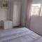 Spacious room with private key and WIFI - Granada