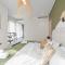 Cozy Home with Panoramic City Views near Burj Khalifa 198GR-2