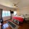 Sunny Cove Manor