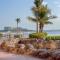 Serene 3-Bedroom with Waterfront Marina Views in Palm Jumeirah - Dubaj