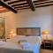 Luxury Pool Villa Oliveto
