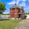 Cozy Renovated 19th Century Home, 5 Min to OSU! - كولومبوس