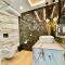 Candi Luxury Suites 2