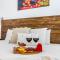 3BR Cottage on Carondelet by Hosteeva