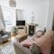 SUN COTTAGE - Cosy Cottage in Ulverston with a log burner in Ulverston, Cumbria - Ulverston