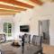 Holiday Home Hana-Stunning peninsula- with Hot Tub