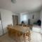 Charmant appartement avec terrasse - 阿罗