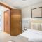 Spacious 3BR Apartment with Assistant Room & Stunning Creek Views in The Dubai Creek Residences South Tower 1, Creek Harbour by Deluxe Holiday Homes - 迪拜