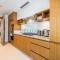 Spacious 3BR Apartment with Assistant Room & Stunning Creek Views in The Dubai Creek Residences South Tower 1, Creek Harbour by Deluxe Holiday Homes - 迪拜