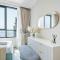 Spacious 3BR Apartment with Assistant Room & Stunning Creek Views in The Dubai Creek Residences South Tower 1, Creek Harbour by Deluxe Holiday Homes - 迪拜