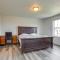 10 Mi to DIA Family Home with Yard! - Орора