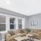 Spacious Haven - 8-Minutes to Chicago - Sleeps 10