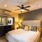 Pinnacle Resorts 220