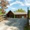 NEW BUILD Toccoa River Mist Riverfront Property w Hot Tub Firepit More - Блу-Ридж