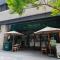 Dunya Tower Luxury and 2 min walk to Dubai Mall and Burj Khalifa in heart of Downtown - Dubaj