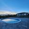 NEW Luxury villa near Belgrade for 20 guests sleeps 8 - Vlaška