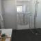 Moonta Bay Stylish large home 3 min walk from beach and jetty