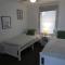 Moonta Bay Stylish large home 3 min walk from beach and jetty - Port Moonta