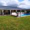 Villa Créoléna - Chambres dhôtes avec piscine - option kitchenette - proche plage - calme absolu - Nord Grande-Terre