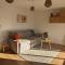Cosy studio - vue imprenable sur les montagnes - 埃姆布能