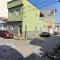 Casa para 9P com escada sem garagem
