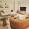 3-bedroom Cairo Airport Haven Cozy and Convenient