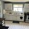 My Modern Indy home - تير هوت