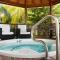Hidden Haven II - 2 Bed Studio Condo - Turtle Cove