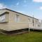 3 Bed, 8 Berth Caravan For Hire At St Osyth Park Near Clacton-On-Sea Ref 28039Cw
