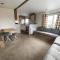 Superb 6 Berth Caravan At St Osyth Beach, Near Clacton-On-Sea Ref 28008Mc - 滨海克拉克顿