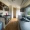 Superb Caravan With Decking At Skipsea Sands Holiday Park Ref 41017Nf - Barmston