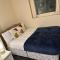 Airrose two bed apartment - ولفرهامبتون