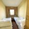 Dog Friendly Caravan With Large Decking Near Heacham Beach, Ref 21052H