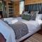 Coopers Highlands Tree-Top Cabin - Jeffreys Bay