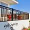 R61 Sunrise Chalet