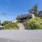 Wanda Up, 80 Randall Dr - spectacular views, aircon and Wi-Fi