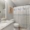 Navarre Oasis - Heated Saltwater Pool, Hot tub & Game room - Minutes from the beach! - نافار
