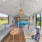 Lush Escape - Lake Taupo Holiday Home - 图朗伊