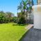 Arcoola 1 - Overlooking Main Beach -Holiday Yamba