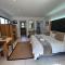 Pelican Lodge Guesthouse