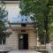 Diyora Hostel