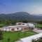 Middle Earth by Vieda - Part of StayVista with Pool - Karjat