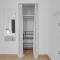 Seaside Sanctuary 1BR 2 Blocks to Beach, Sleeps 4 - Miami Beach