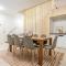 Elegant & Air condition 5BR - By The Danube River