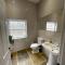 Chapel Houses, A collection of three townhouses A central collection that sleeps 10 - 金斯林